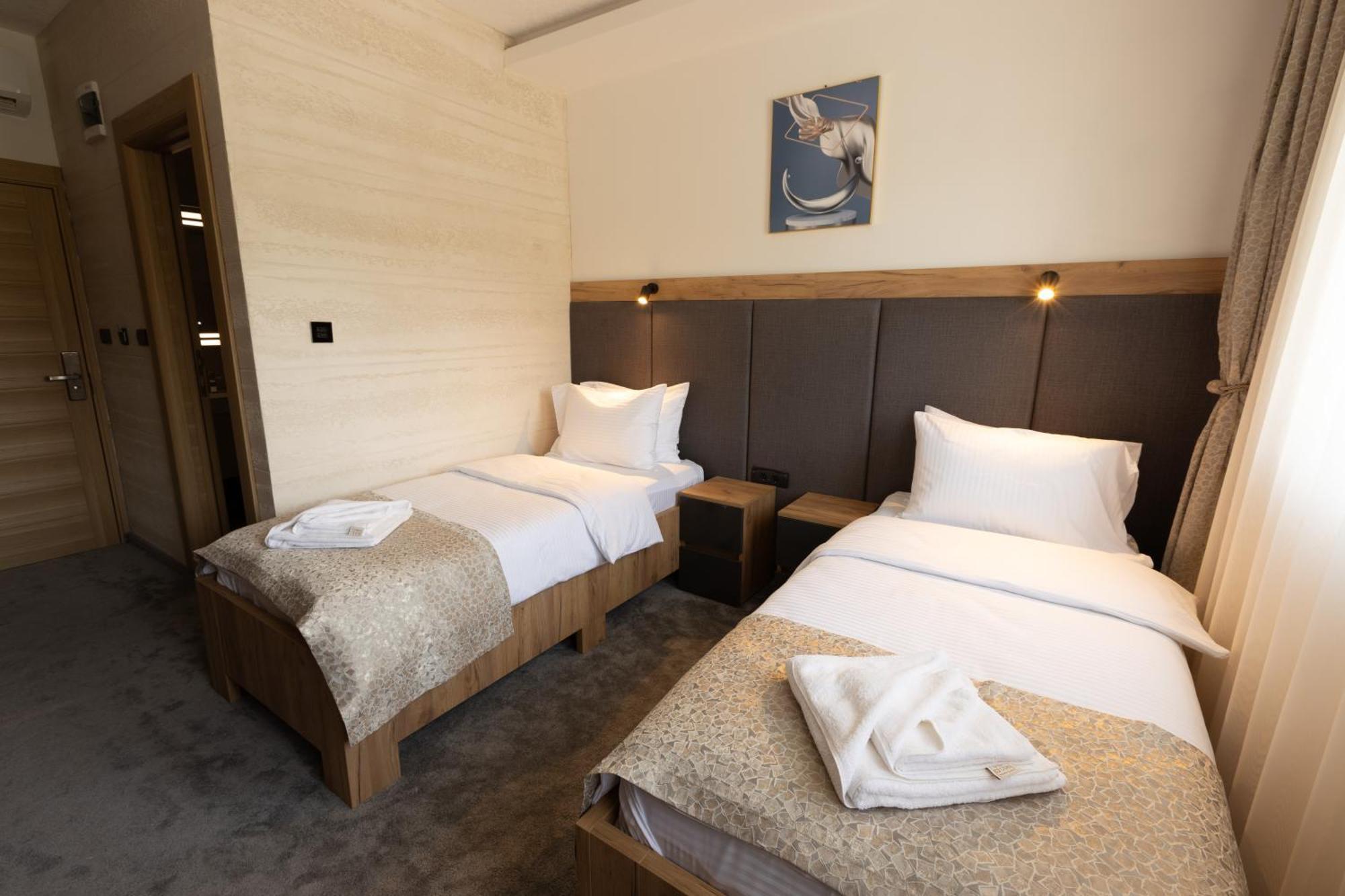 Hotel M Star Novi Pazar Bagian luar foto